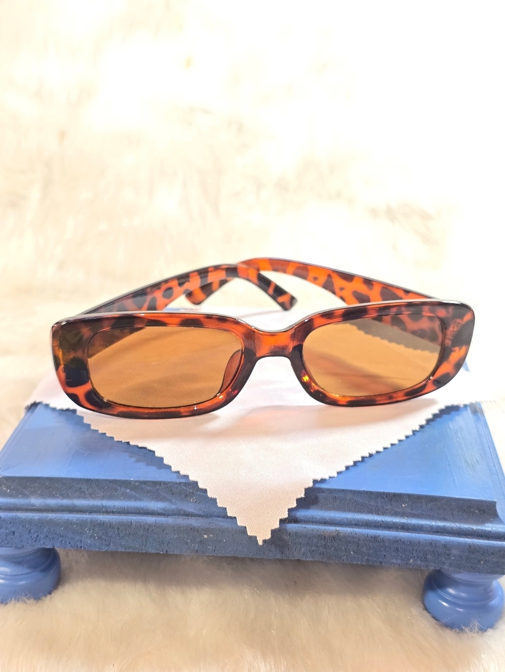 Tortoiseshell Rectangular Sunglasses with Amber Lenses